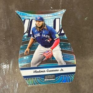 Topps Blue and Red Chrome Card